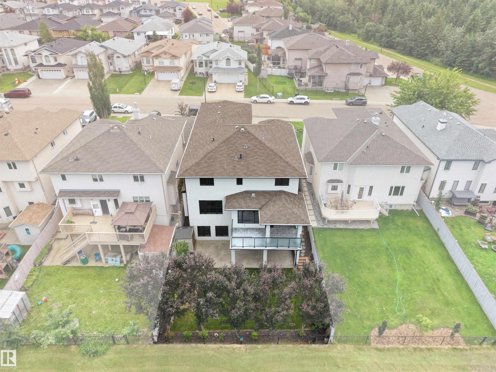 3136 35 AV NW - 53