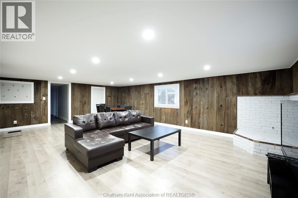 97 Taylor AVENUE - 22
