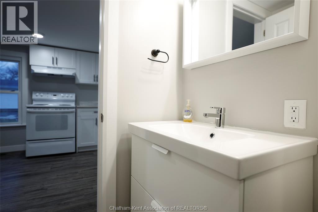 97 Taylor AVENUE - 16
