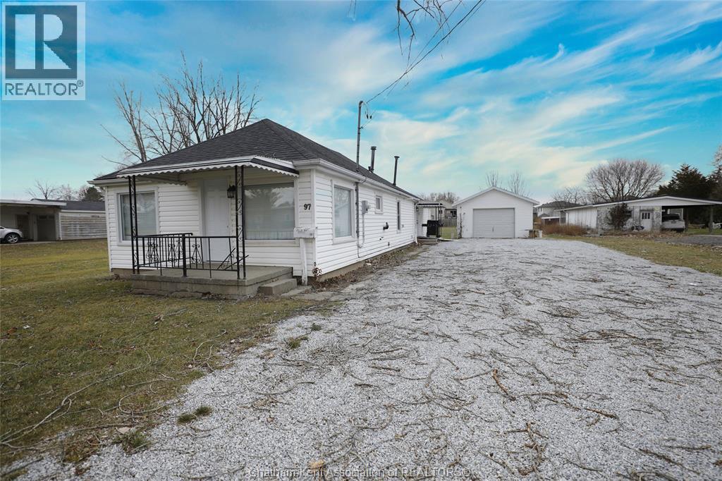 97 Taylor AVENUE - 3