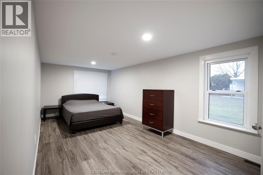 97 Taylor AVENUE - 12