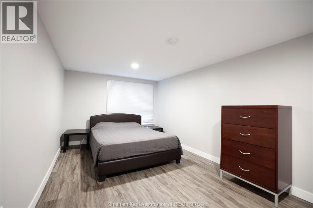 97 Taylor AVENUE - 13