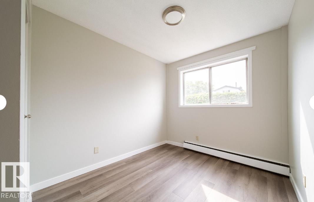 3415 106 Avenue NW - Photo 6