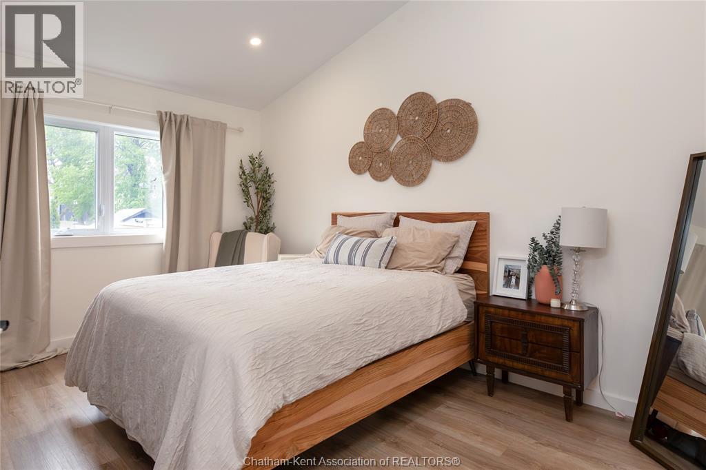 14 Clara CRESCENT - 11