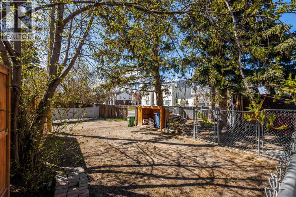 3003 25 Street SW - 40