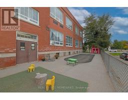 202 Simcoe Street N, Oshawa, ON L1G4S9 Photo 33