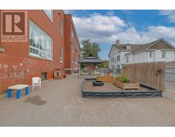 202 Simcoe Street N, Oshawa, ON L1G4S9 Photo 34