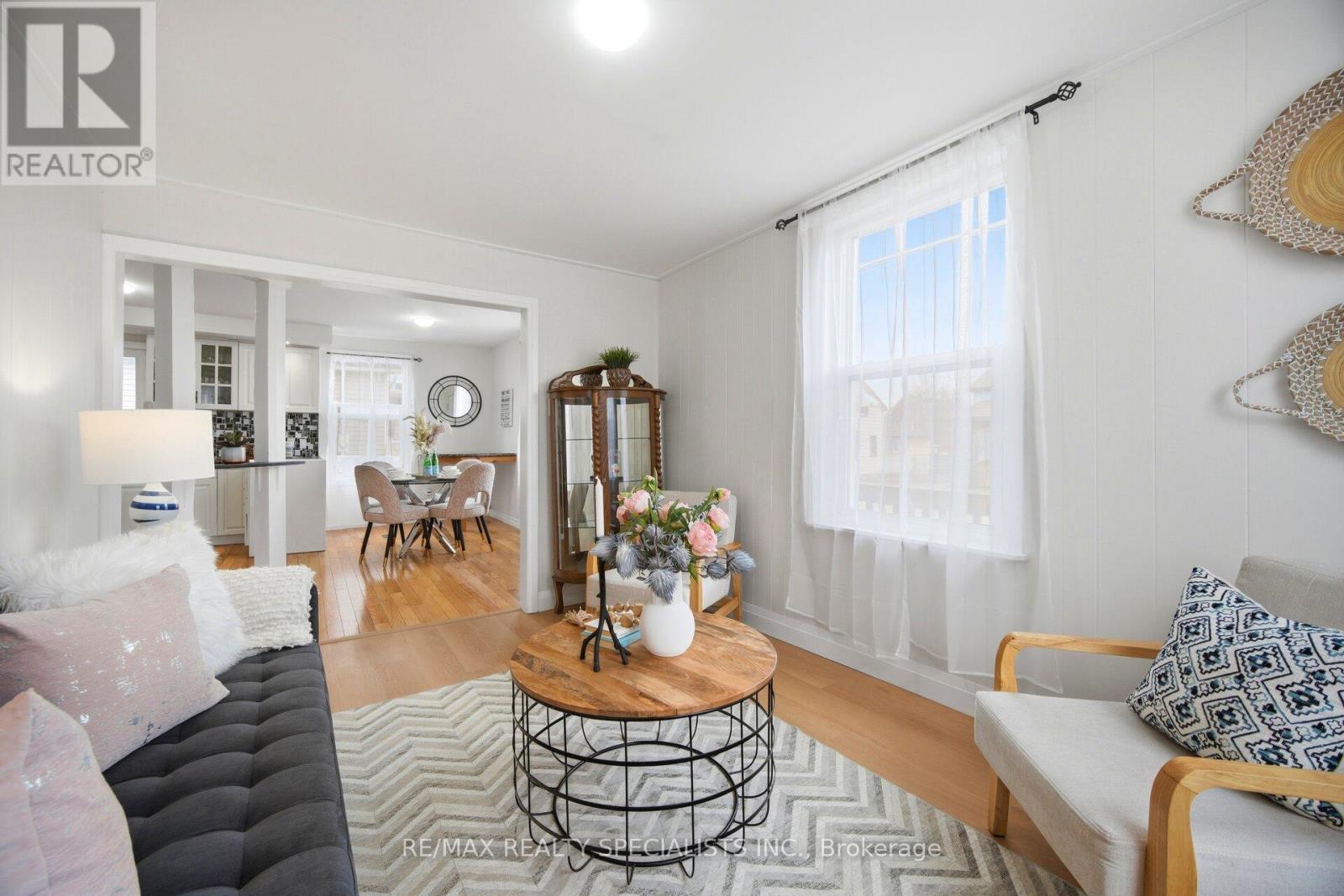 172 CELINA STREET - 12