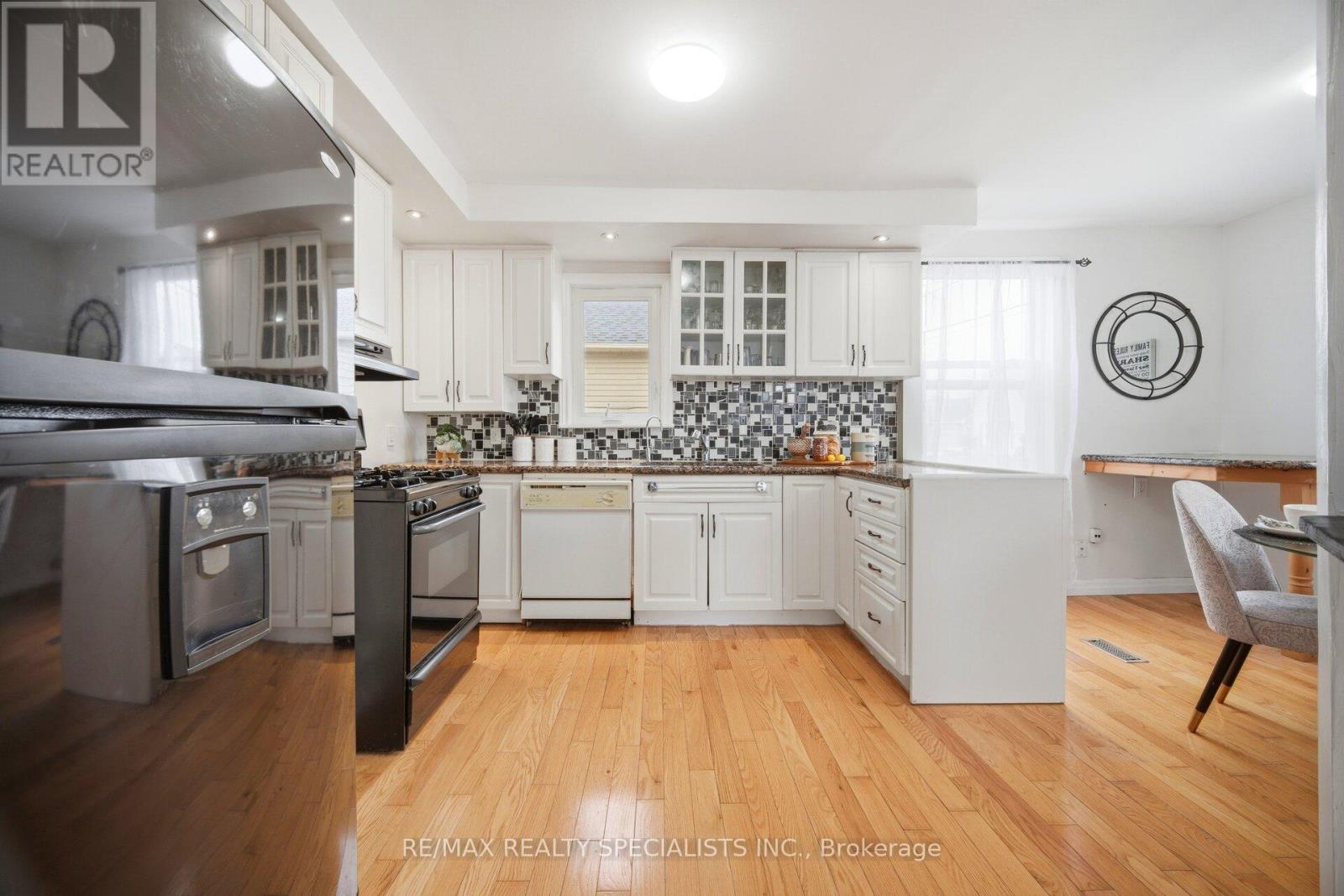 172 CELINA STREET - 19
