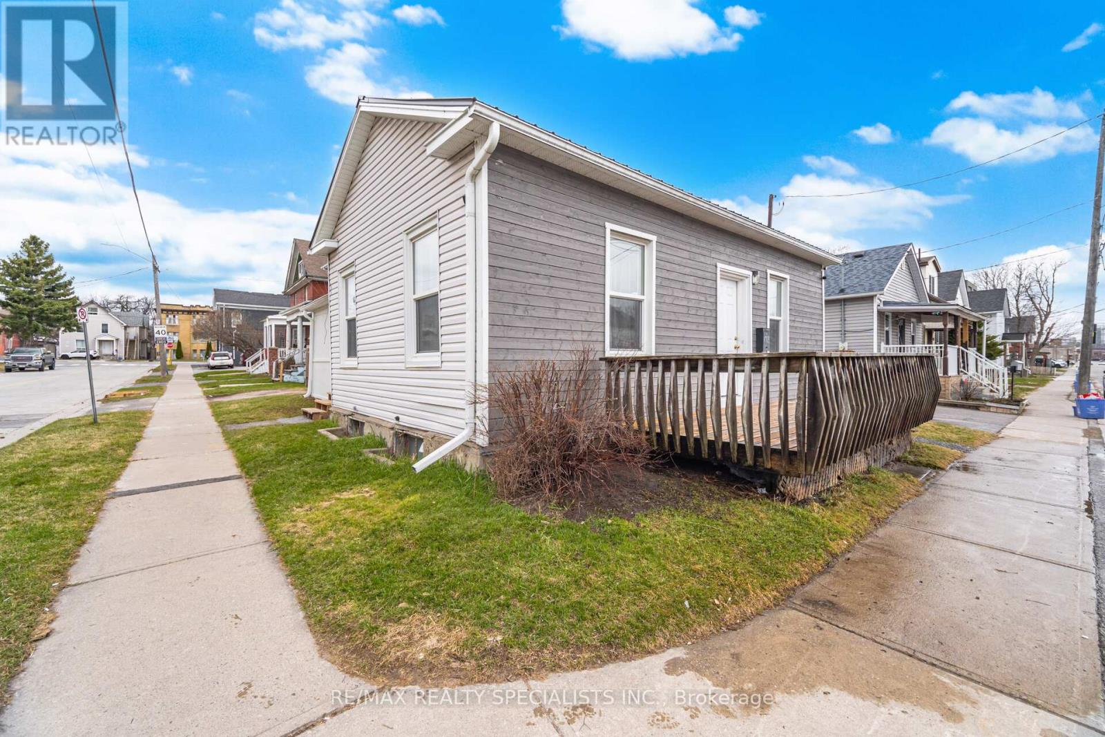 172 CELINA STREET - 2