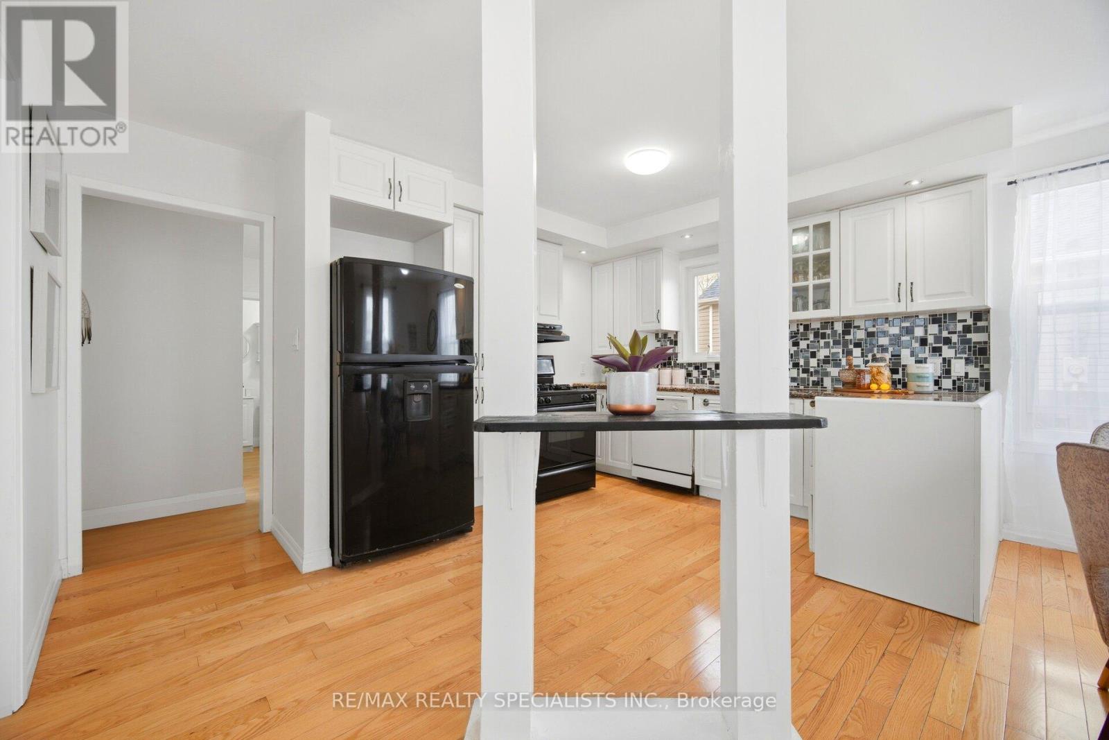 172 CELINA STREET - 24