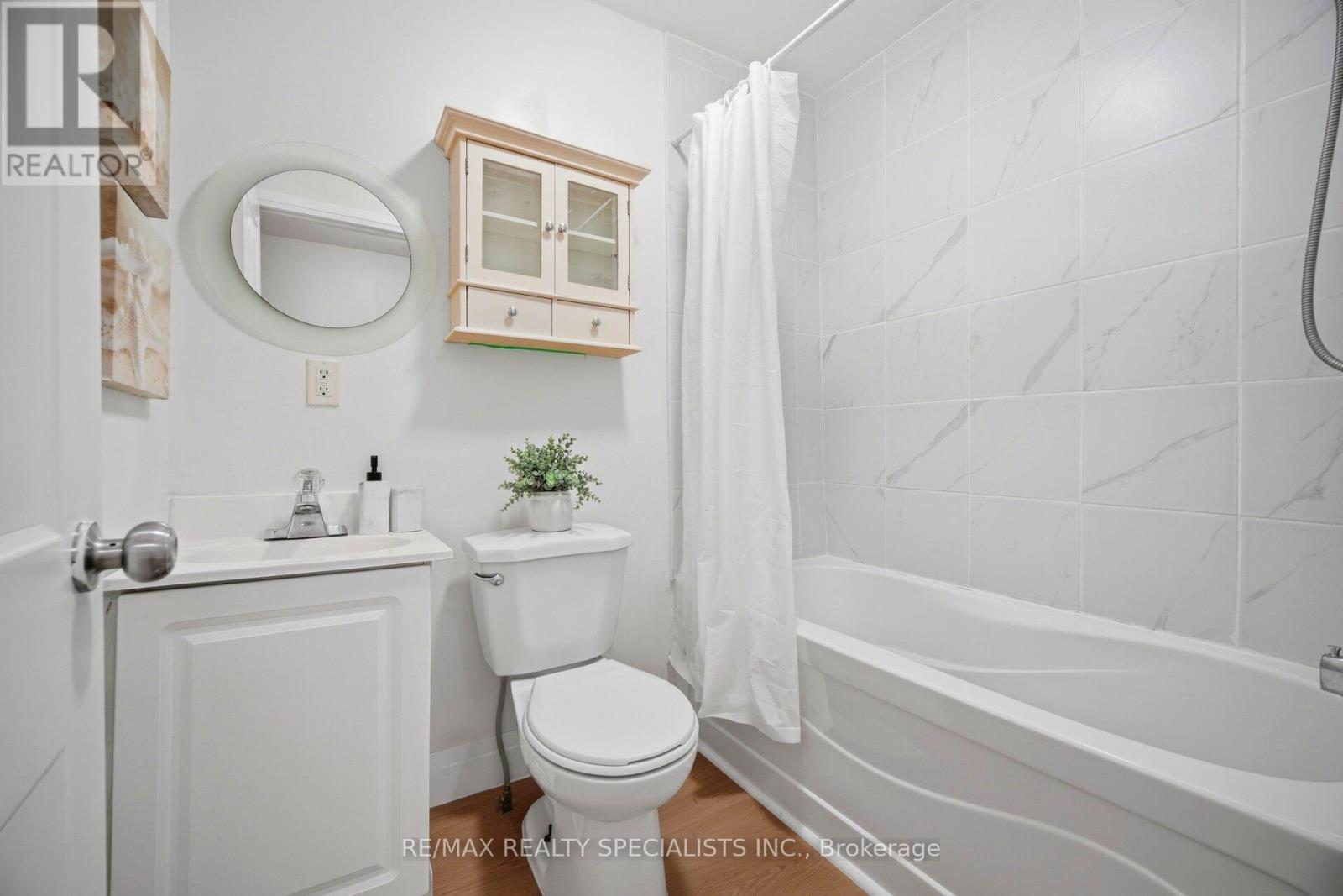 172 CELINA STREET - 34