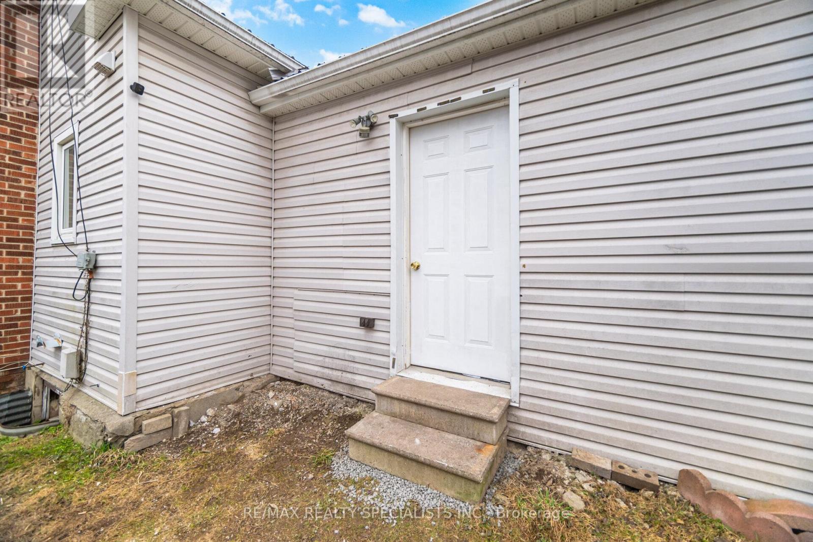 172 CELINA STREET - 37
