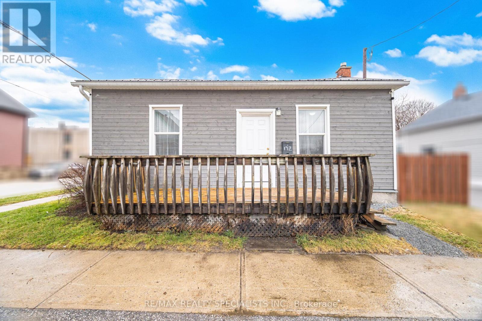 172 CELINA STREET - 4