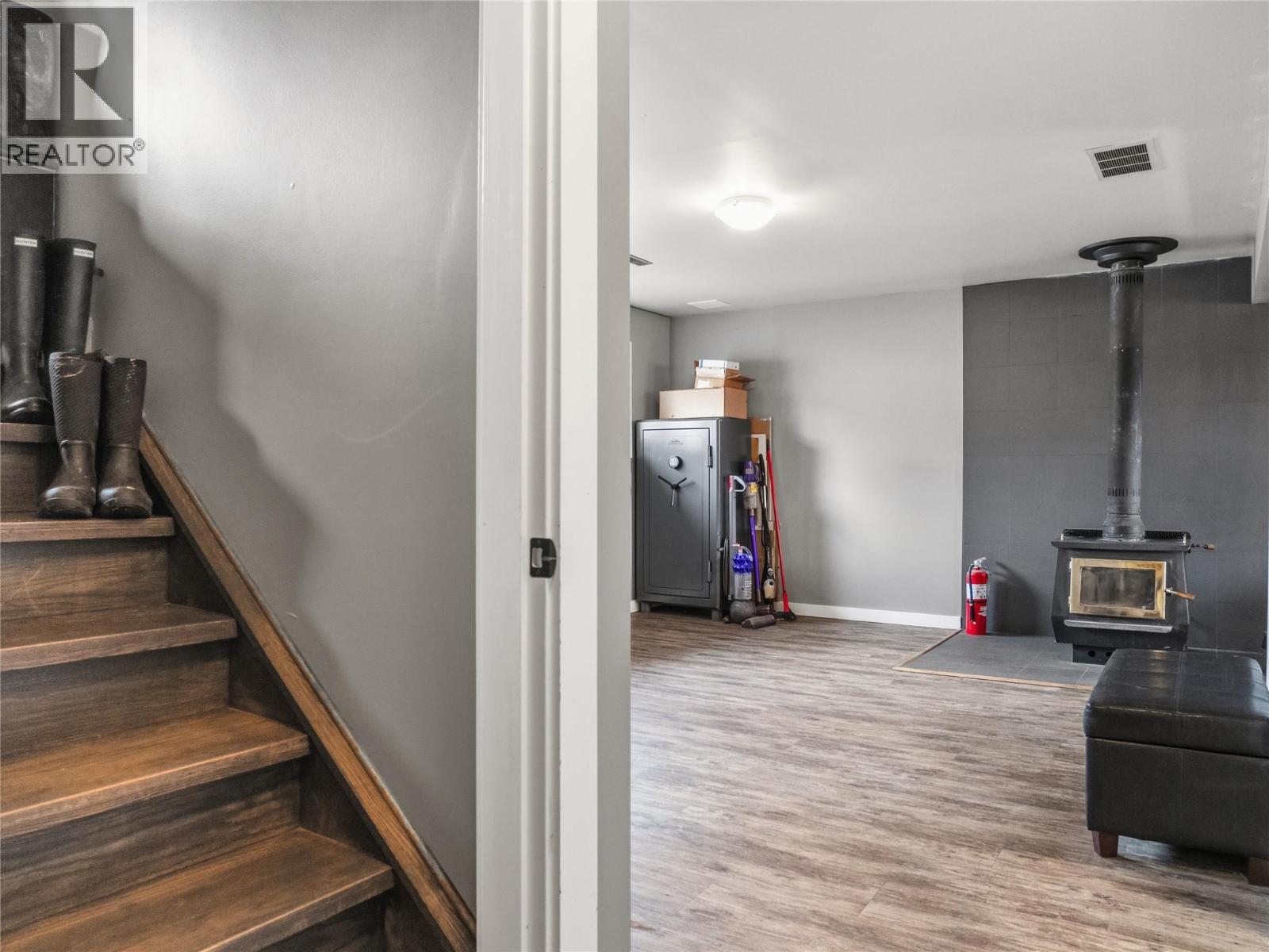 1533 96 Avenue - 28