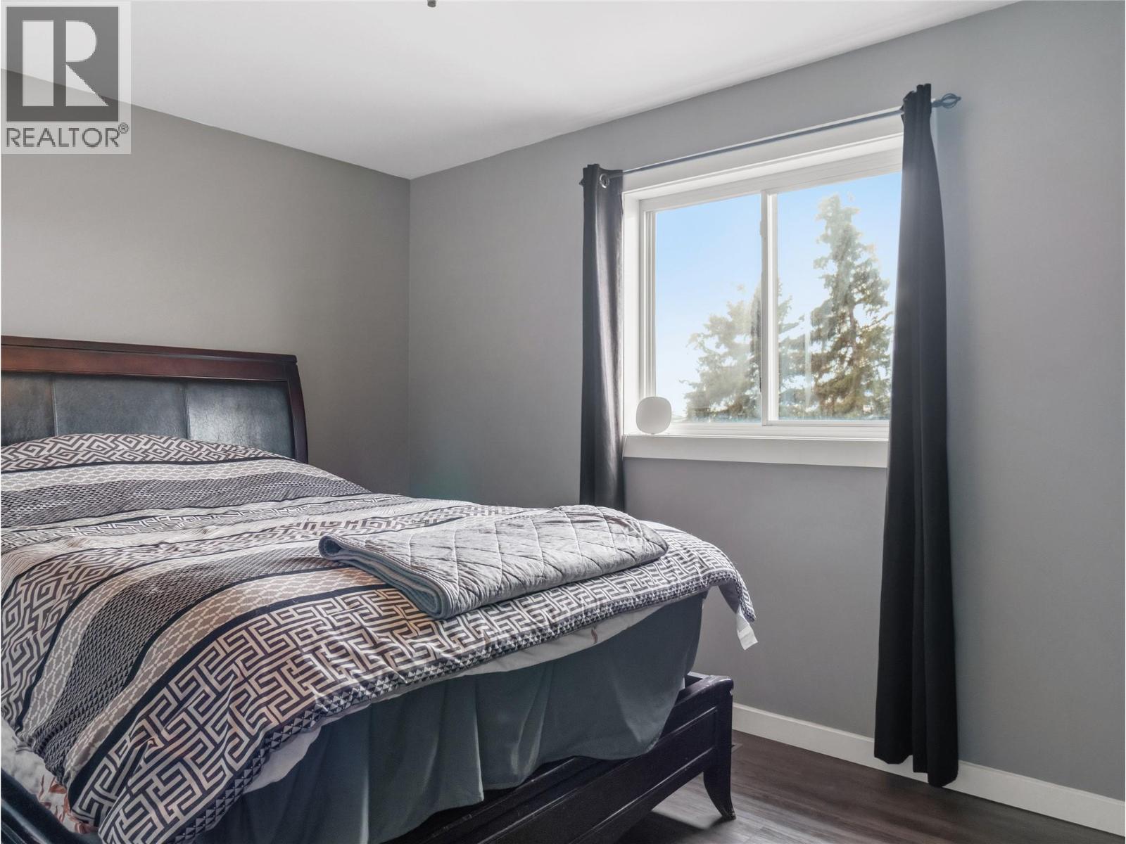 1533 96 Avenue - Image 15