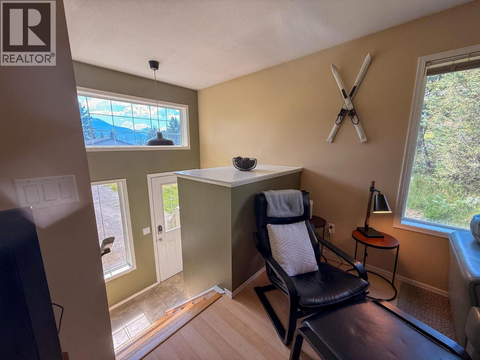 28A Wolf Crescent - 9