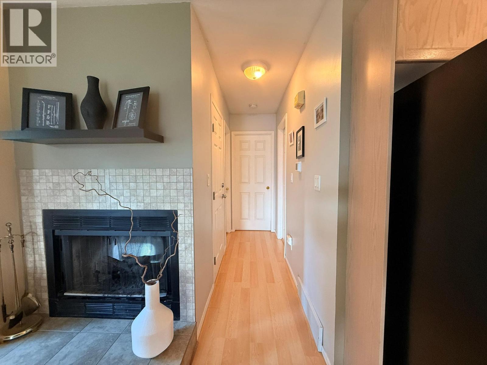 28A Wolf Crescent - 5