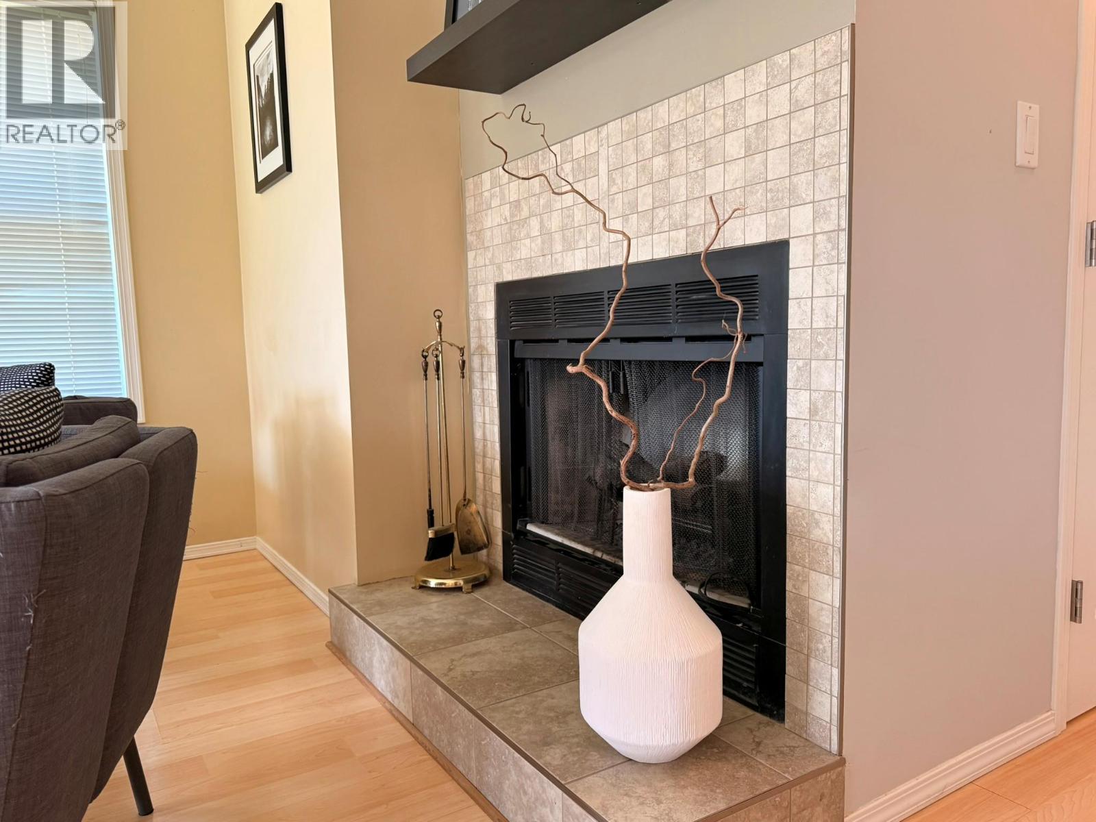28A Wolf Crescent - 6