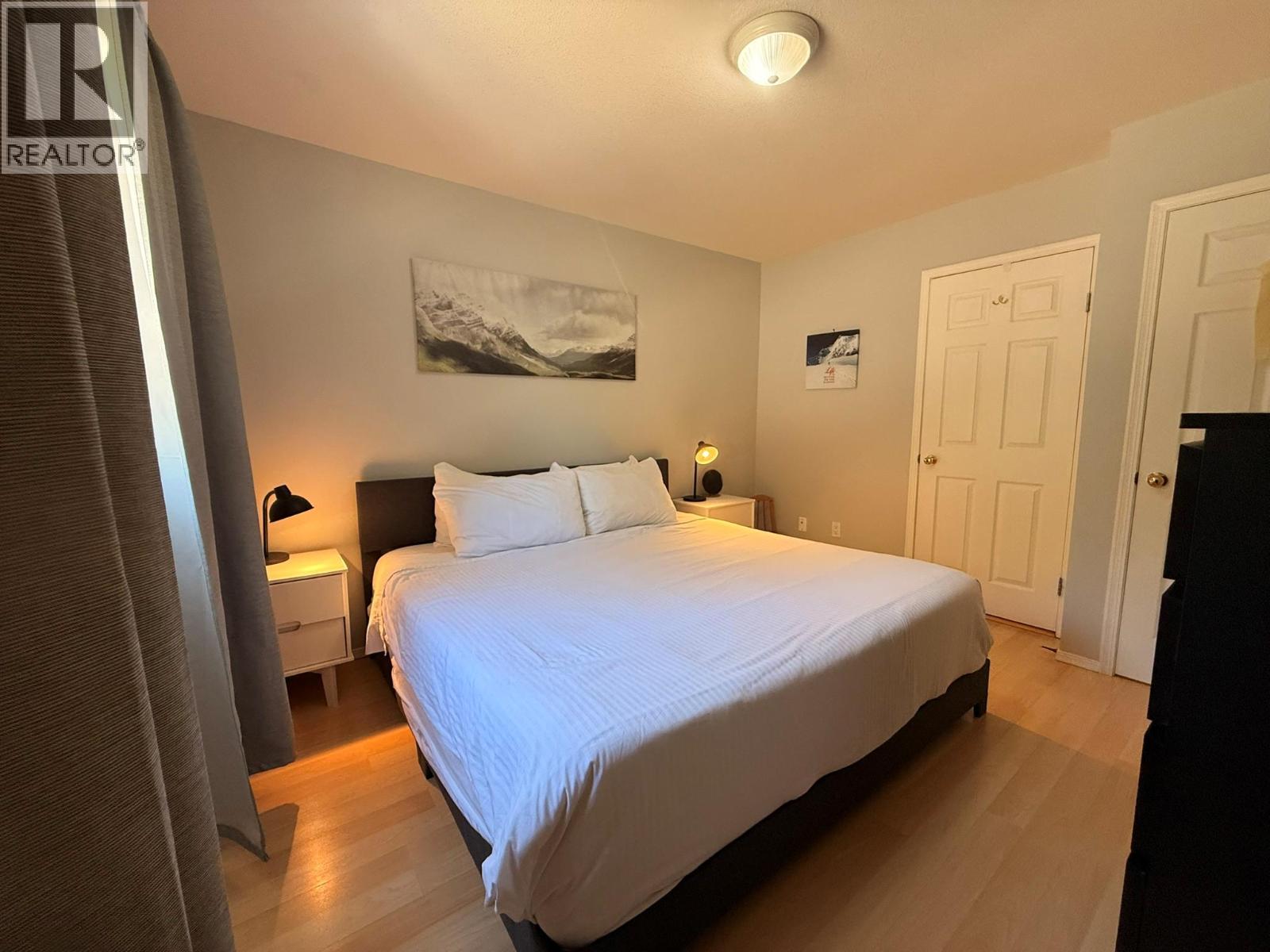 28A Wolf Crescent - 11