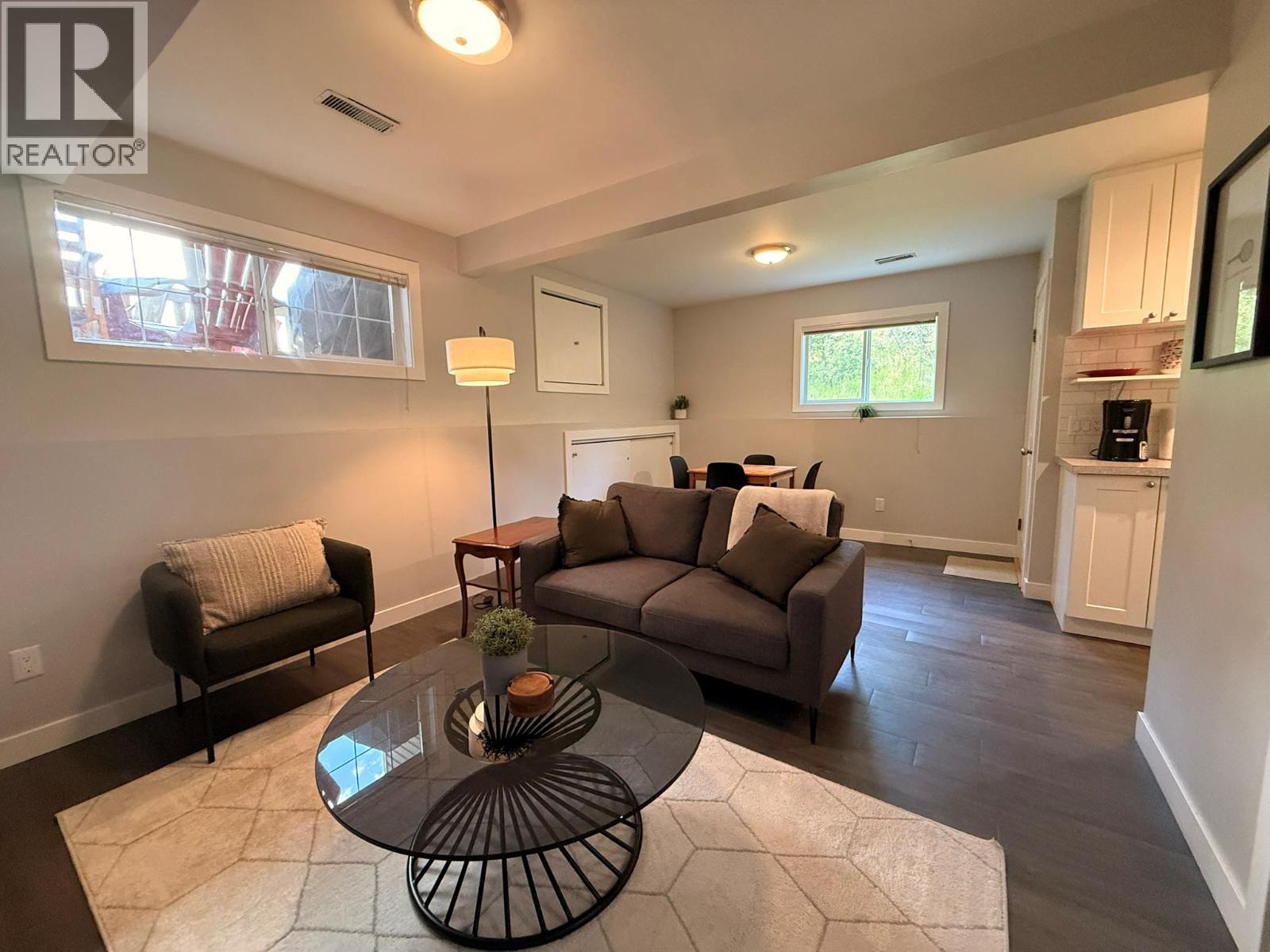28A Wolf Crescent - 19