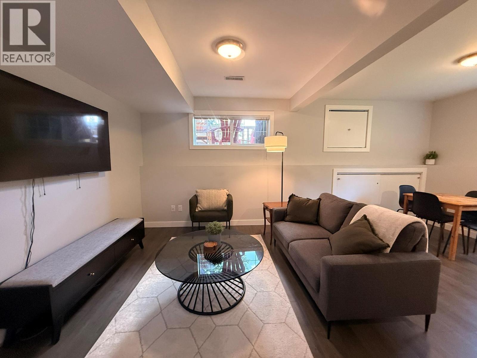 28A Wolf Crescent - 18