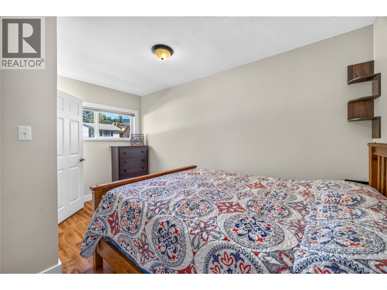 543 Burns Street - 13