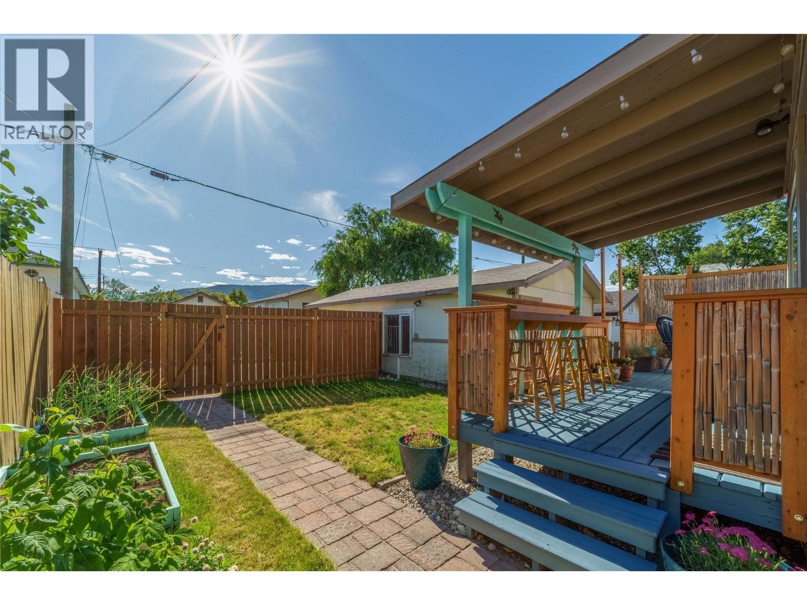 543 Burns Street - 32
