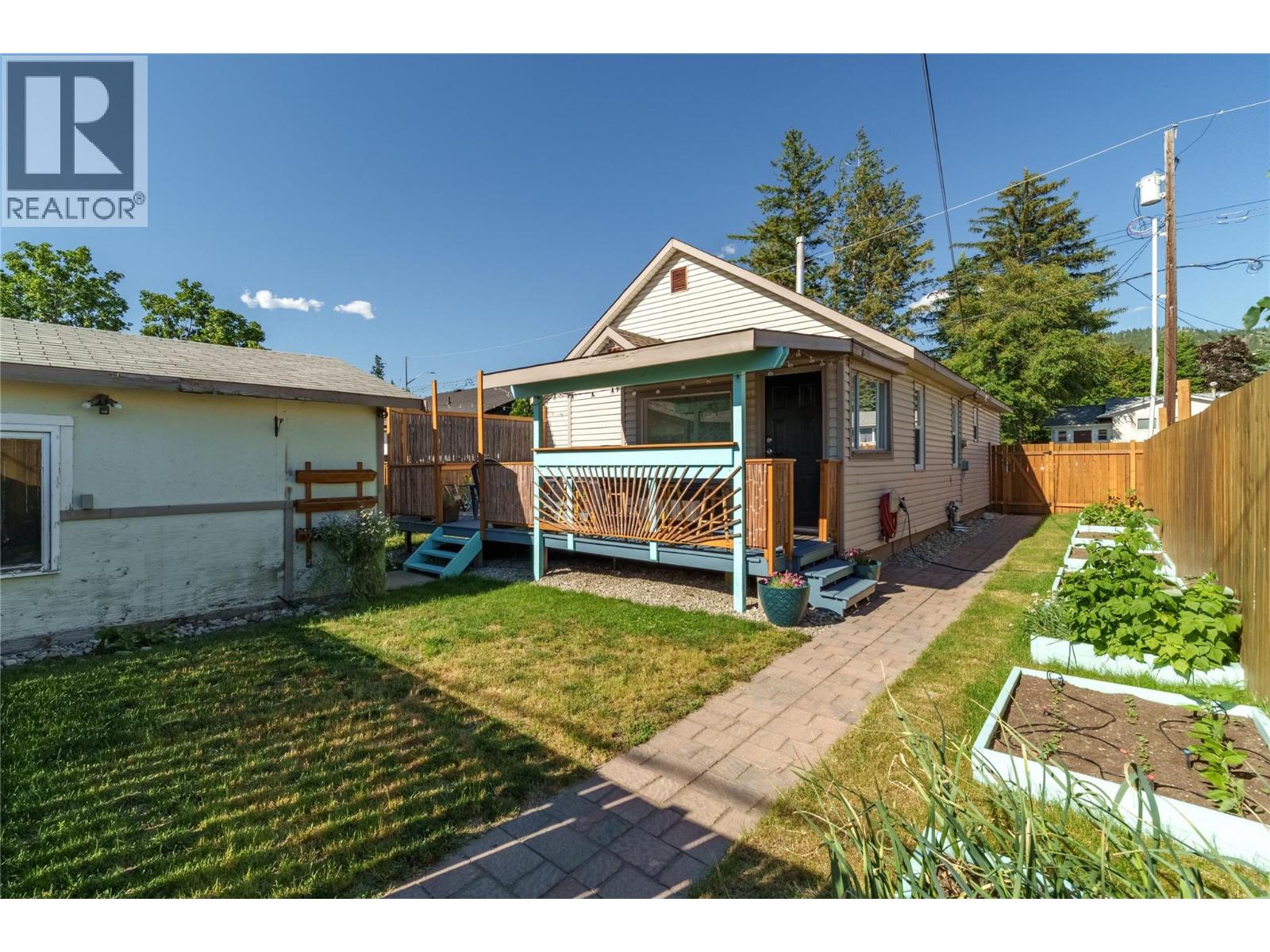 543 Burns Street - 9