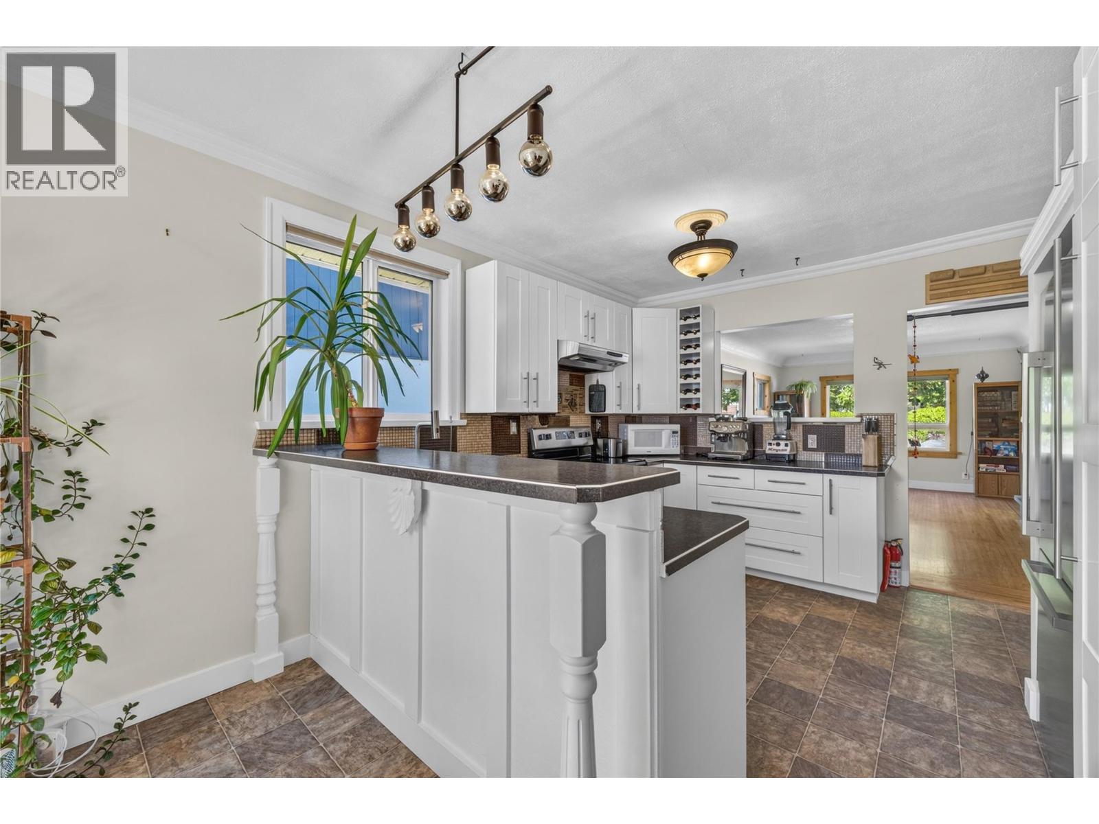 543 Burns Street - 18