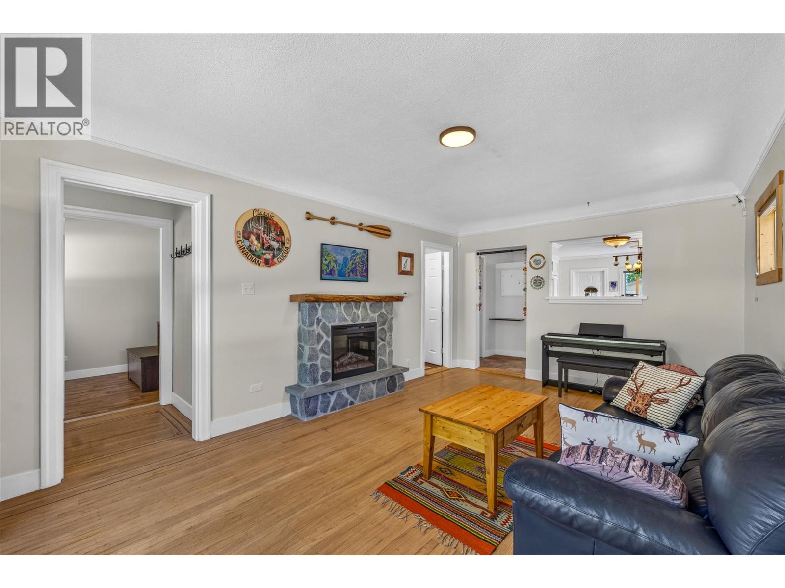 543 Burns Street - 2