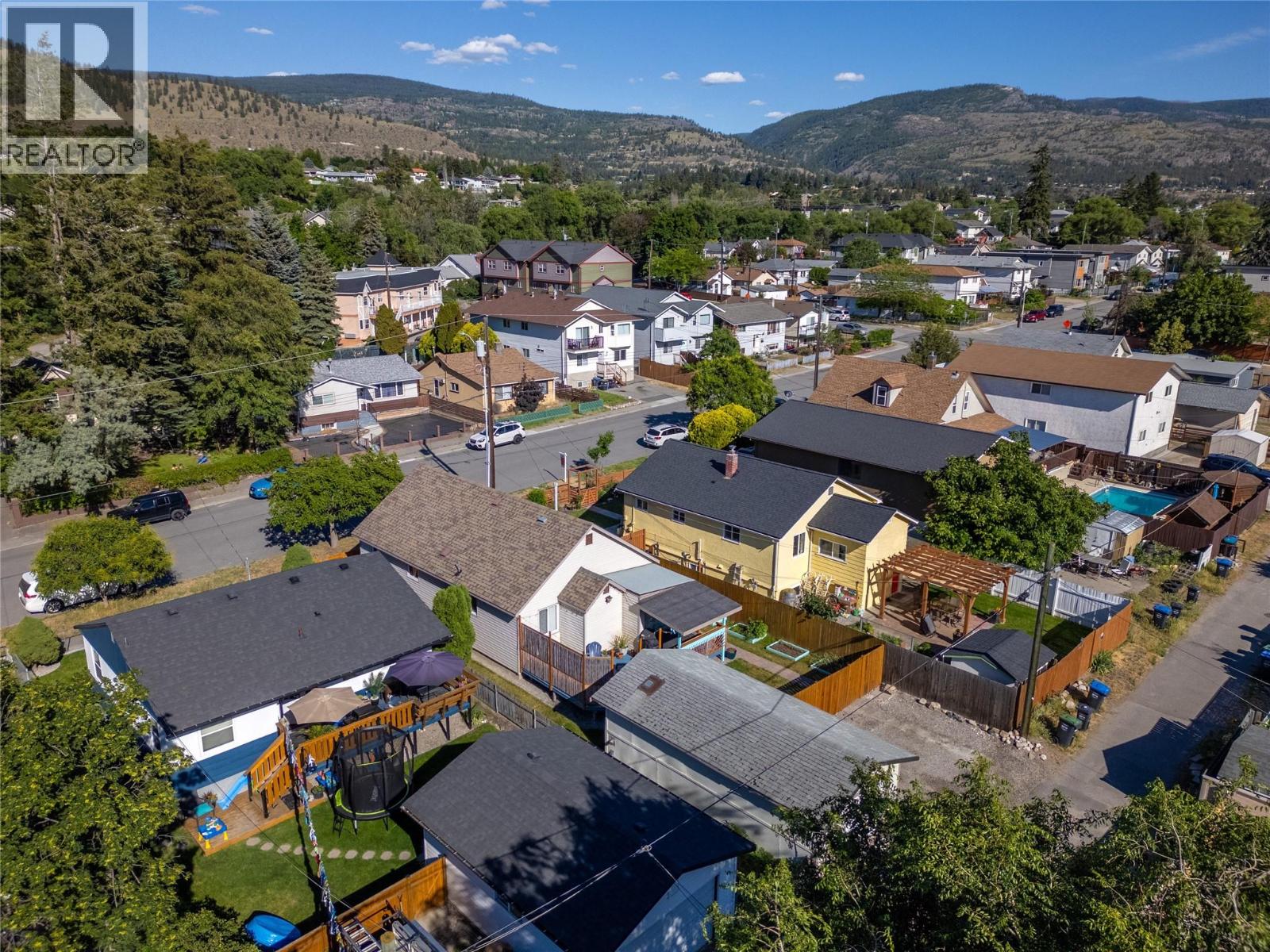 543 Burns Street - 36