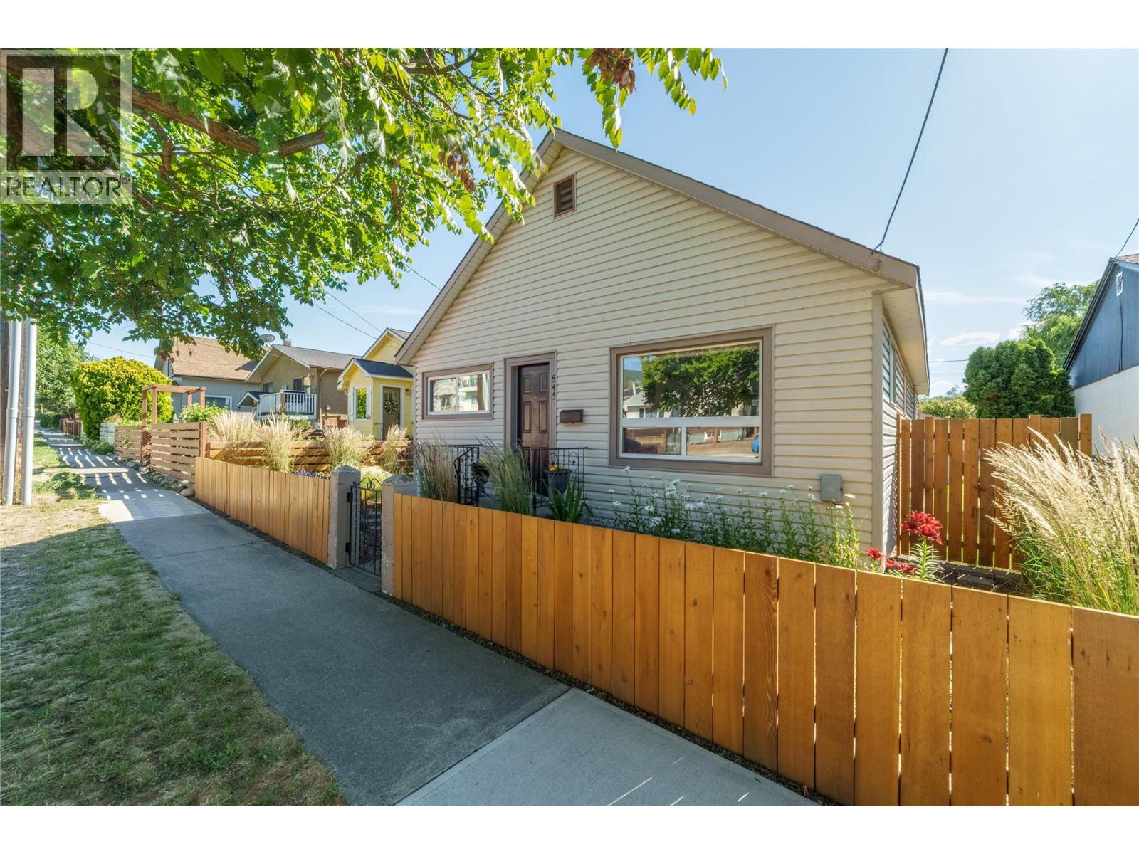 543 Burns Street - 28