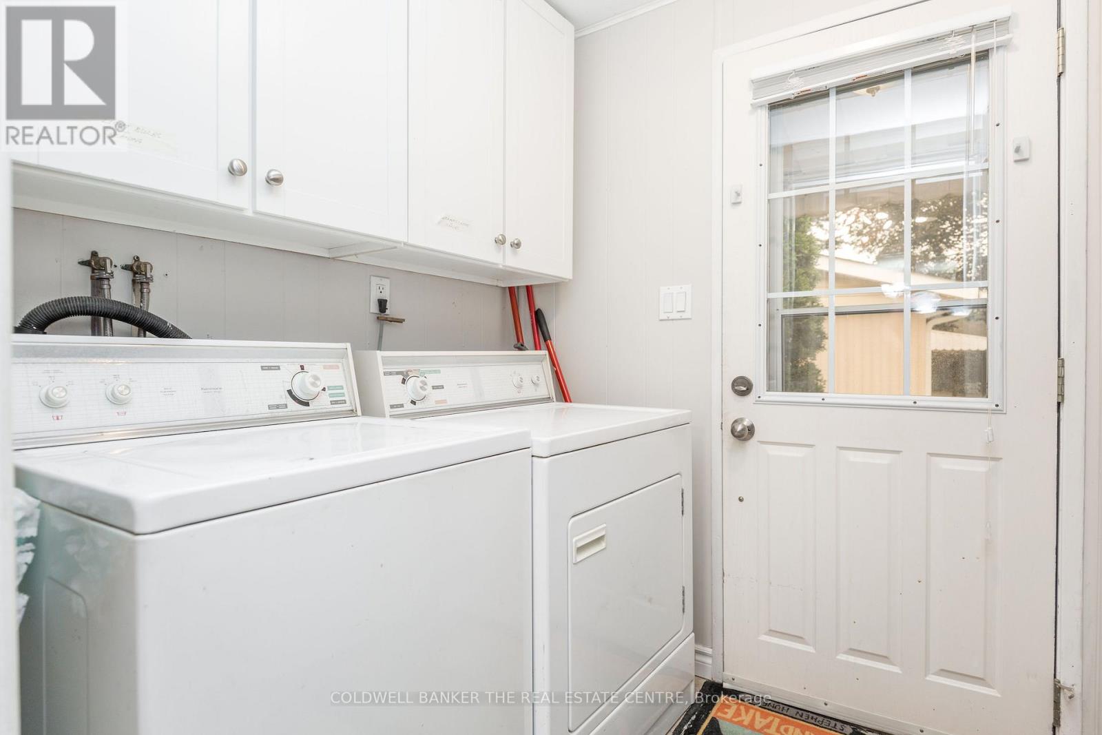 9 HAWTHORNE DRIVE - Image 18