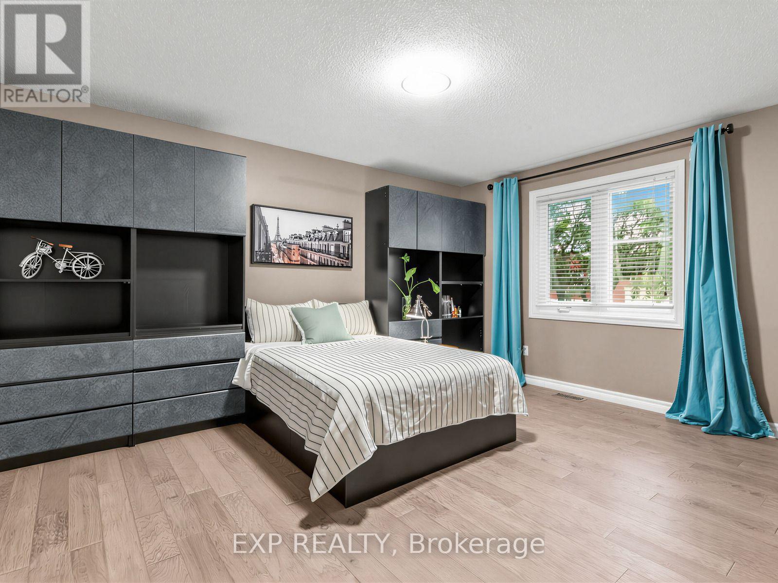 129 FRANKLIN AVENUE - 21