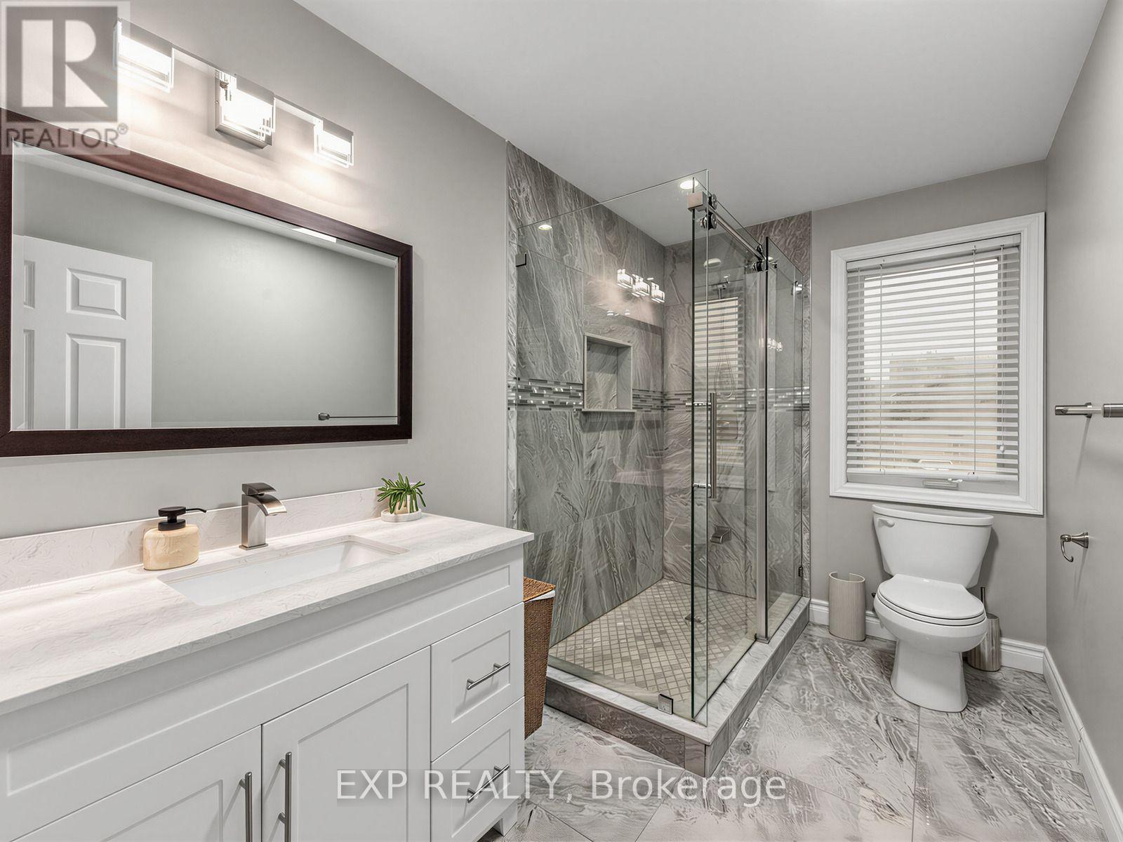 129 FRANKLIN AVENUE - 25