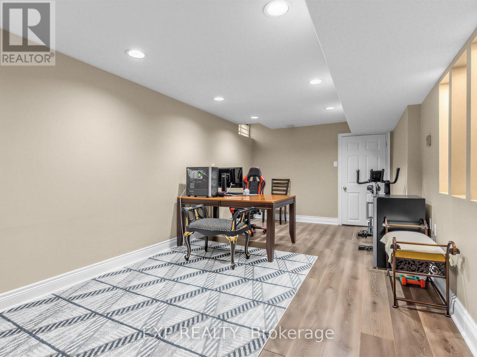 129 FRANKLIN AVENUE - 26
