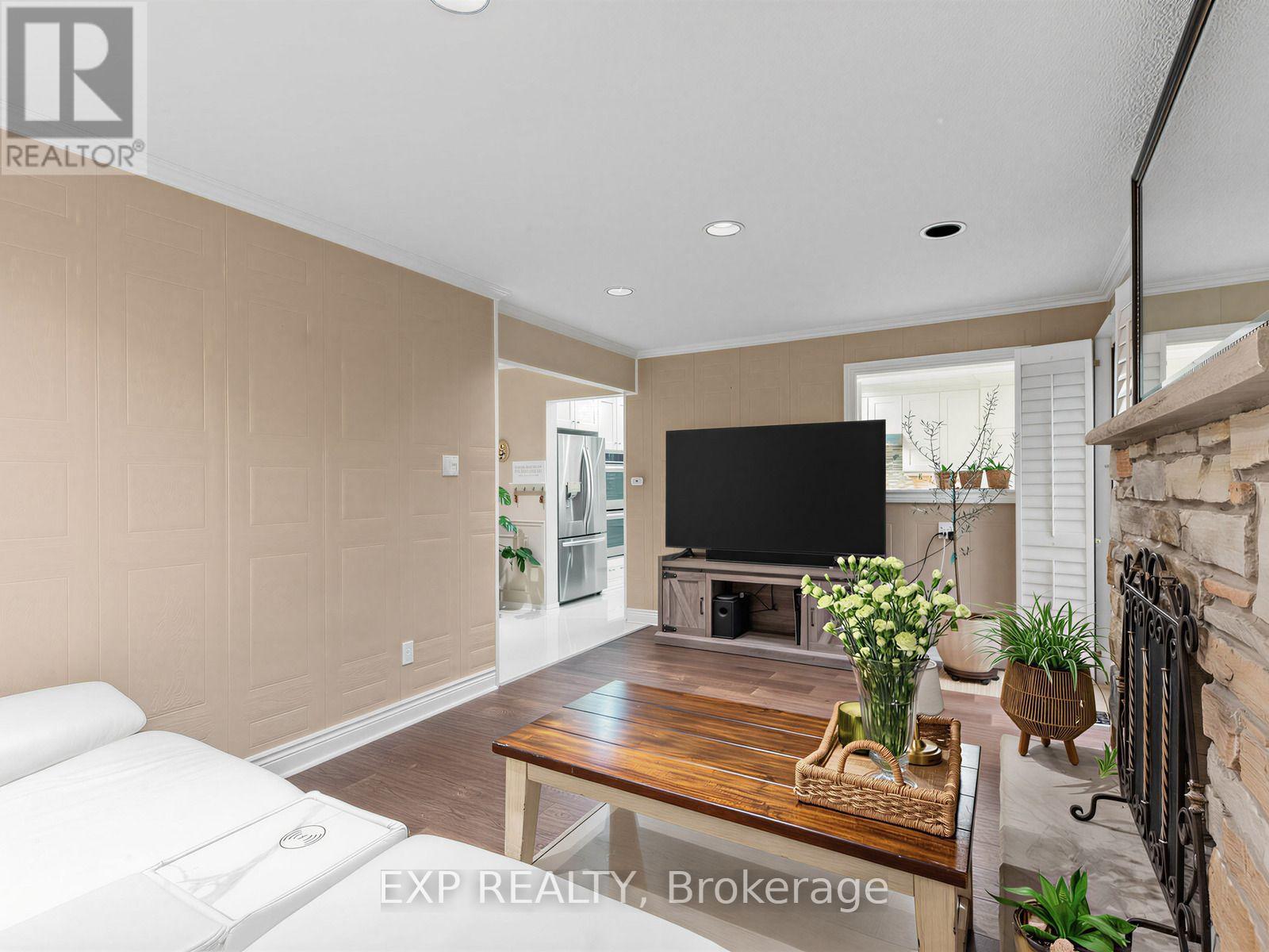 129 FRANKLIN AVENUE - 9