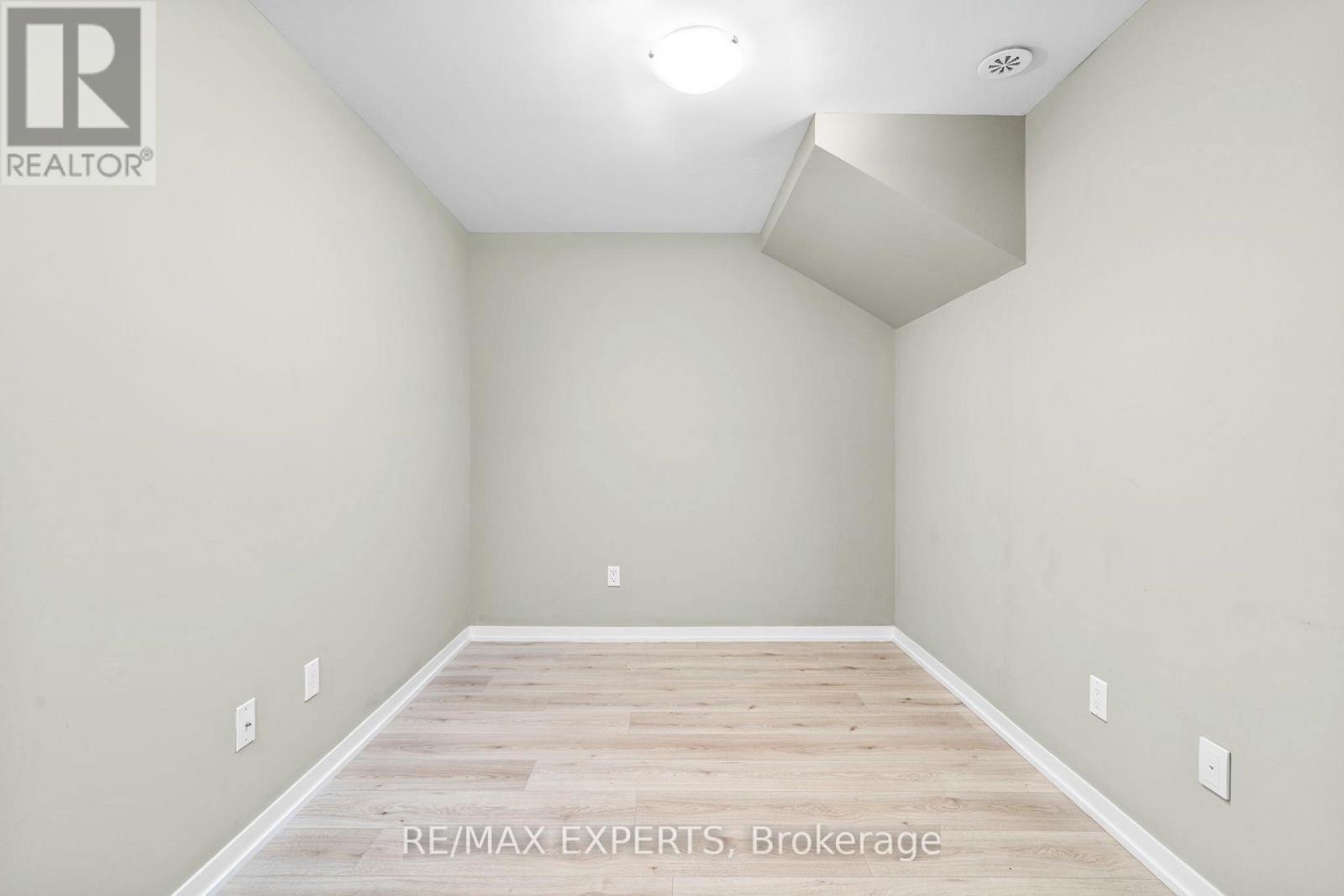 #A04 26 BRUCE STREET - 13