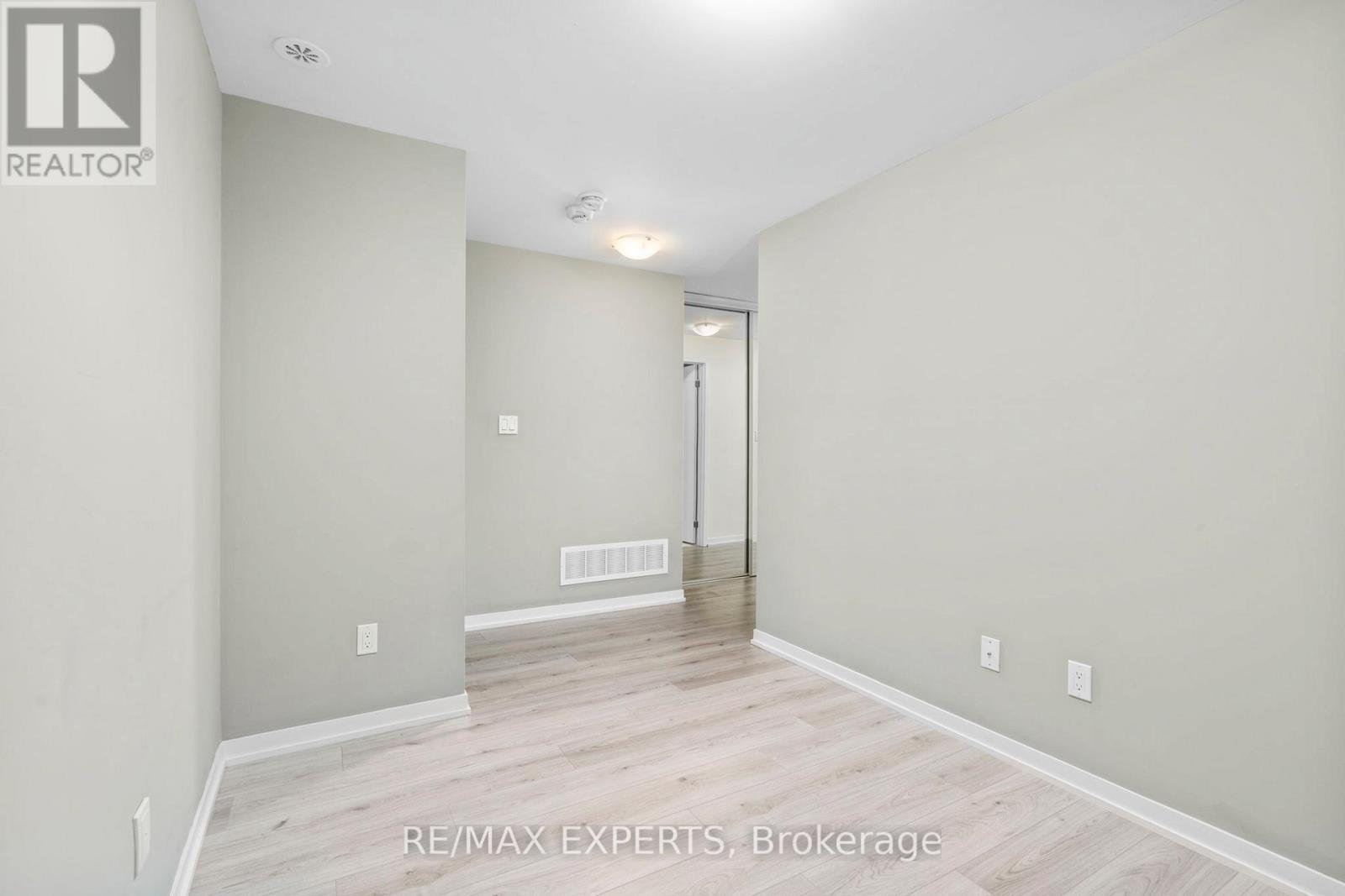 #A04 26 BRUCE STREET - 15