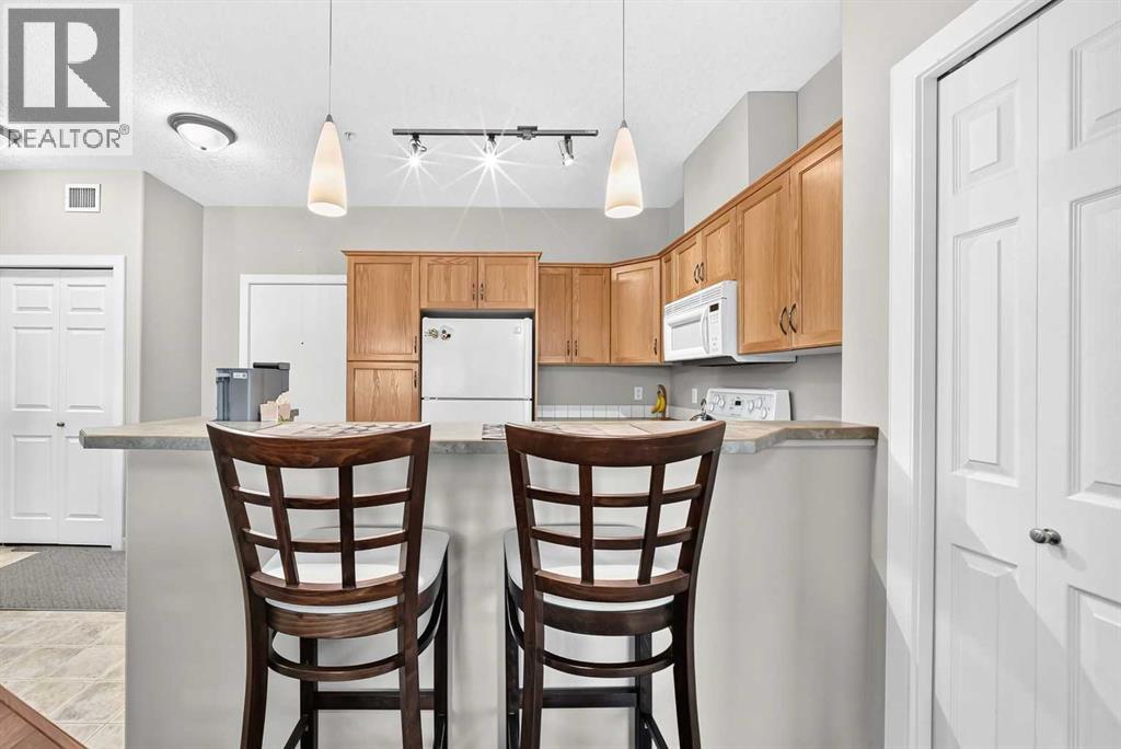 #303 1414 17 Street SE - 10