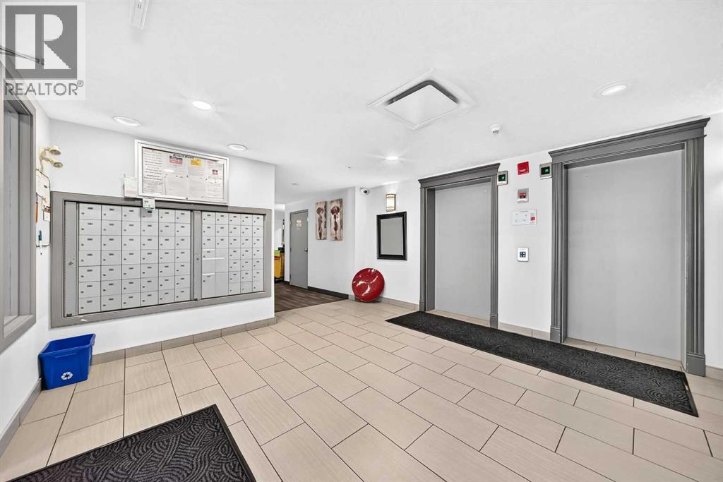 #303 1414 17 Street SE - 35
