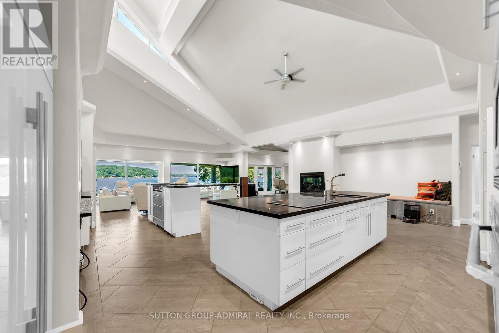 10 BECK BOULEVARD - Image 14