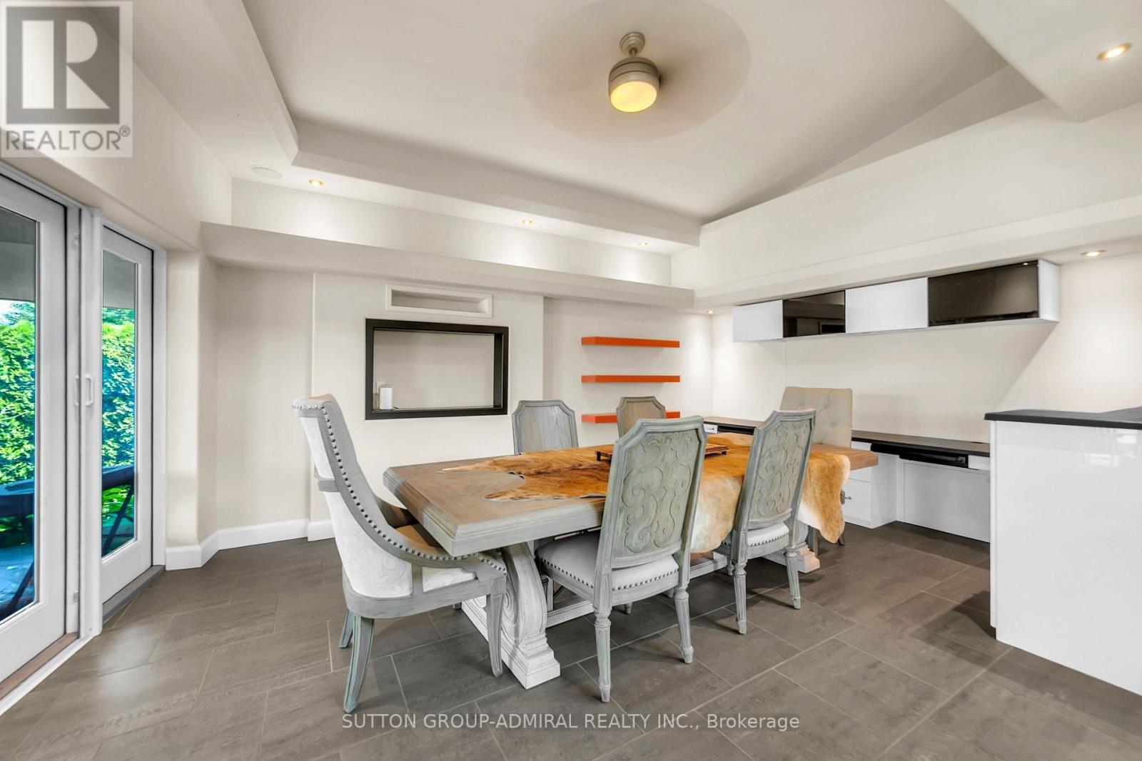 10 BECK BOULEVARD - Image 24