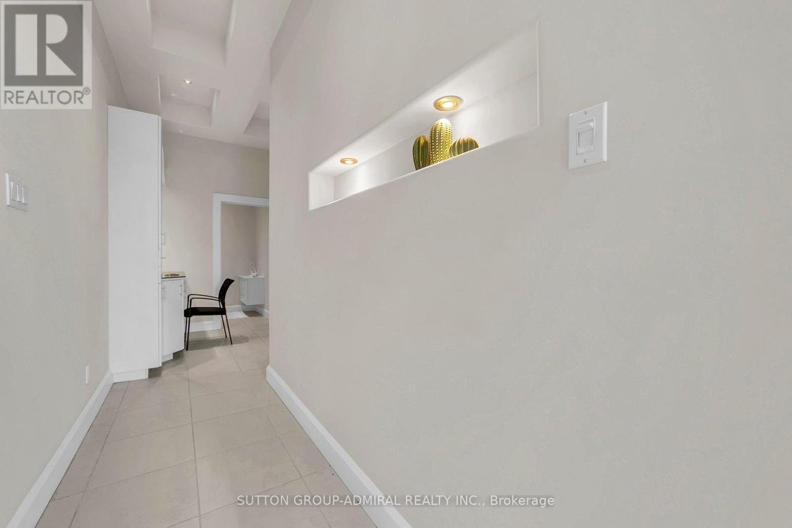 10 BECK BOULEVARD - Image 47