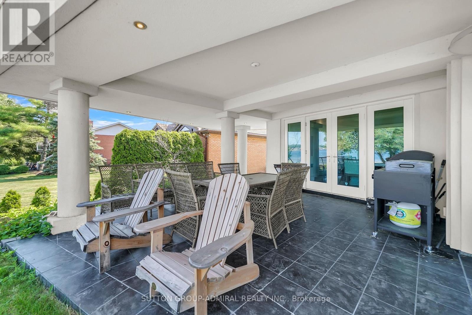 10 BECK BOULEVARD - Image 9
