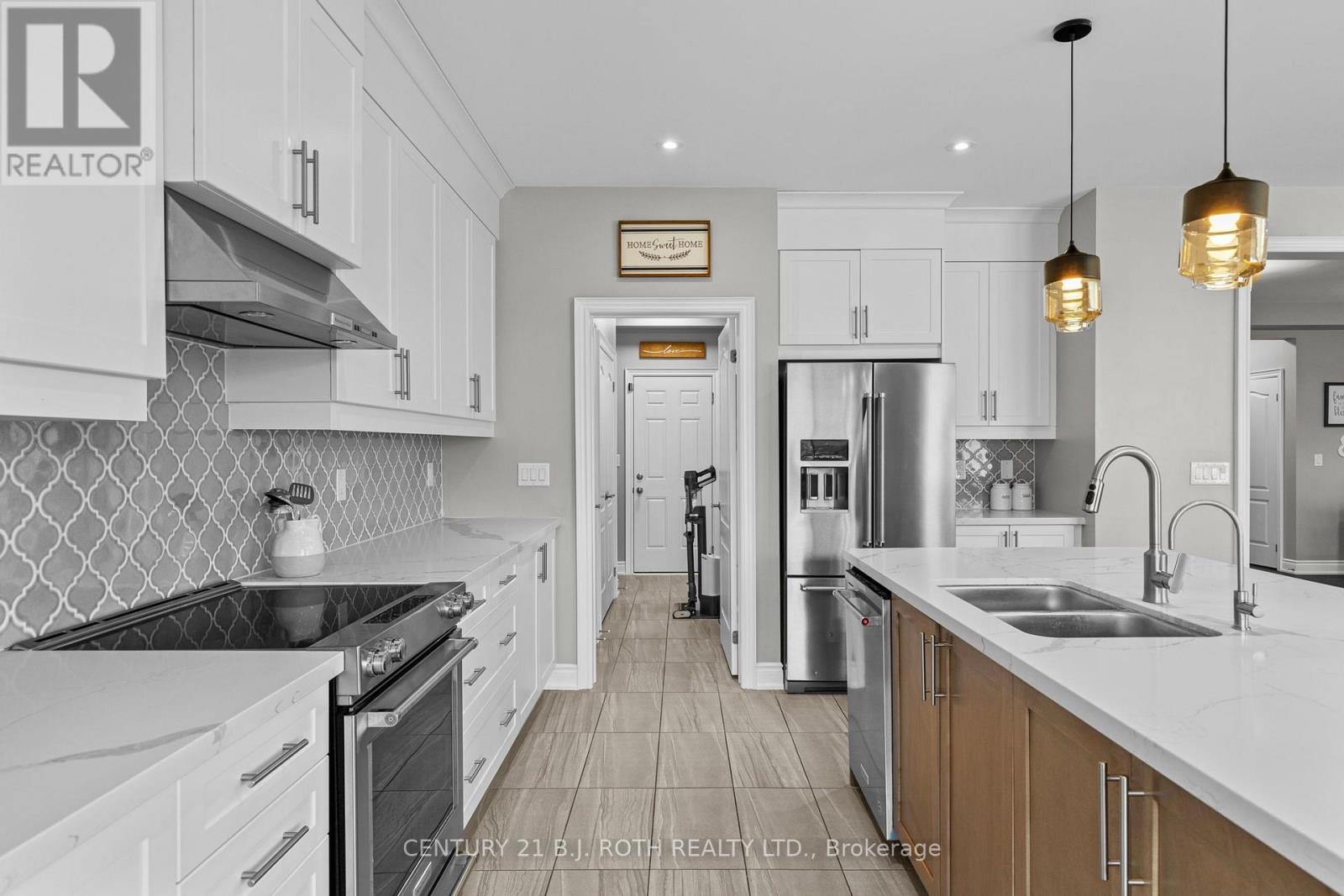 3015 ANNALYSSE DRIVE - Image 11