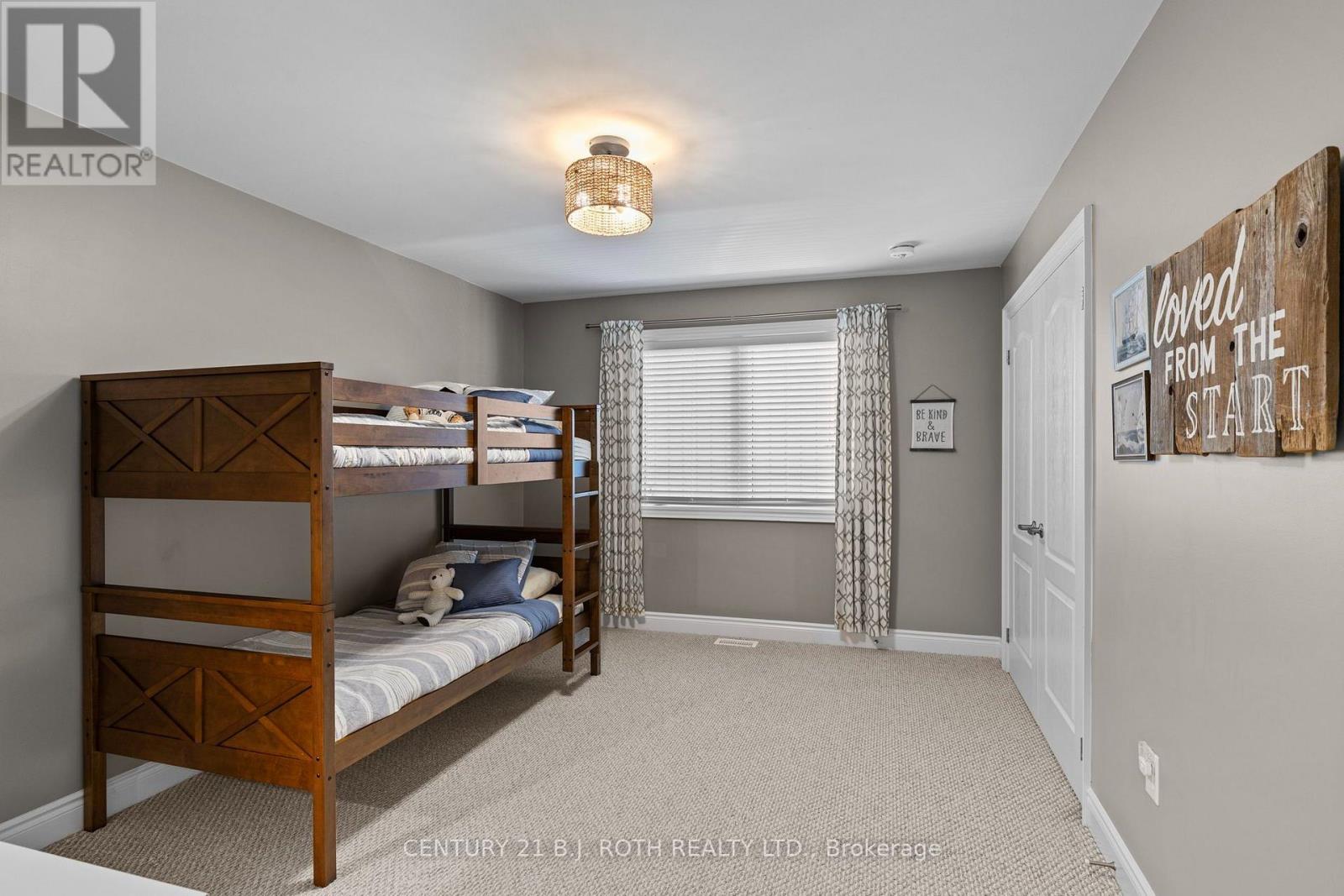3015 ANNALYSSE DRIVE - Image 21