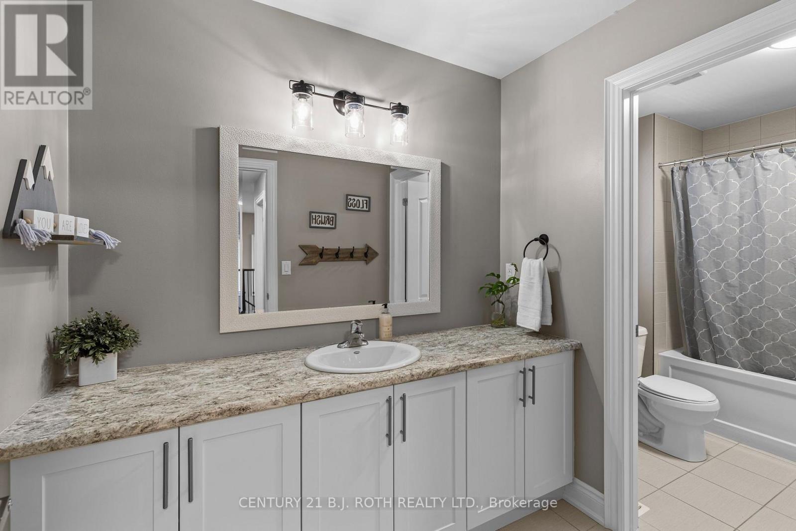 3015 ANNALYSSE DRIVE - Image 23