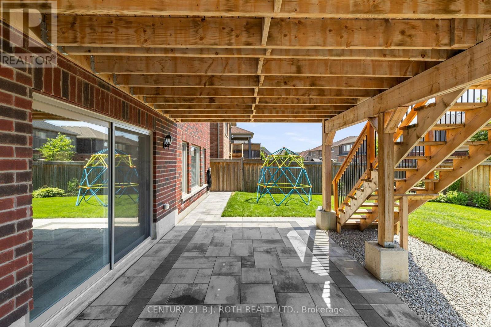 3015 ANNALYSSE DRIVE - Image 34